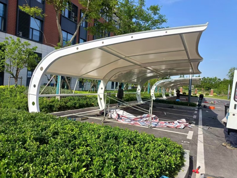 2026雨花台区露天停车场升级改造，张拉膜结构车棚厂家一站式施工-2